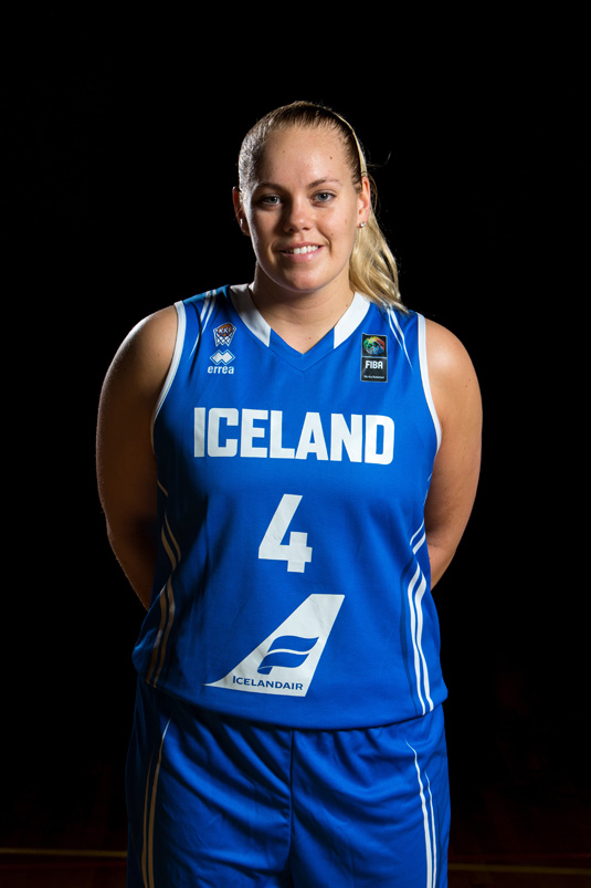 Helena verður næstyngst til þess að spila sextíu landsleiki