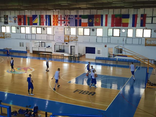 U20 karla hefja leik á EM í dag