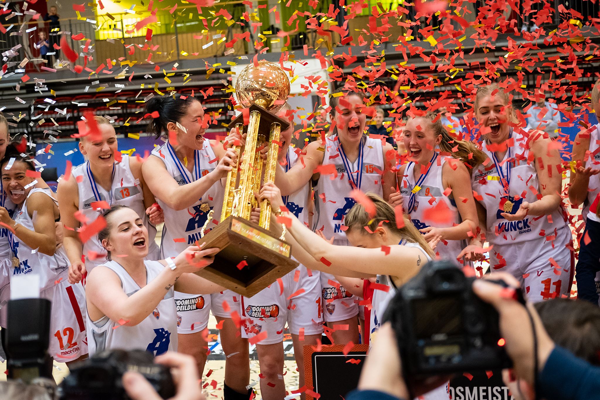 Valur er íslandsmeistari í Domino's deild kvenna árið 2019!